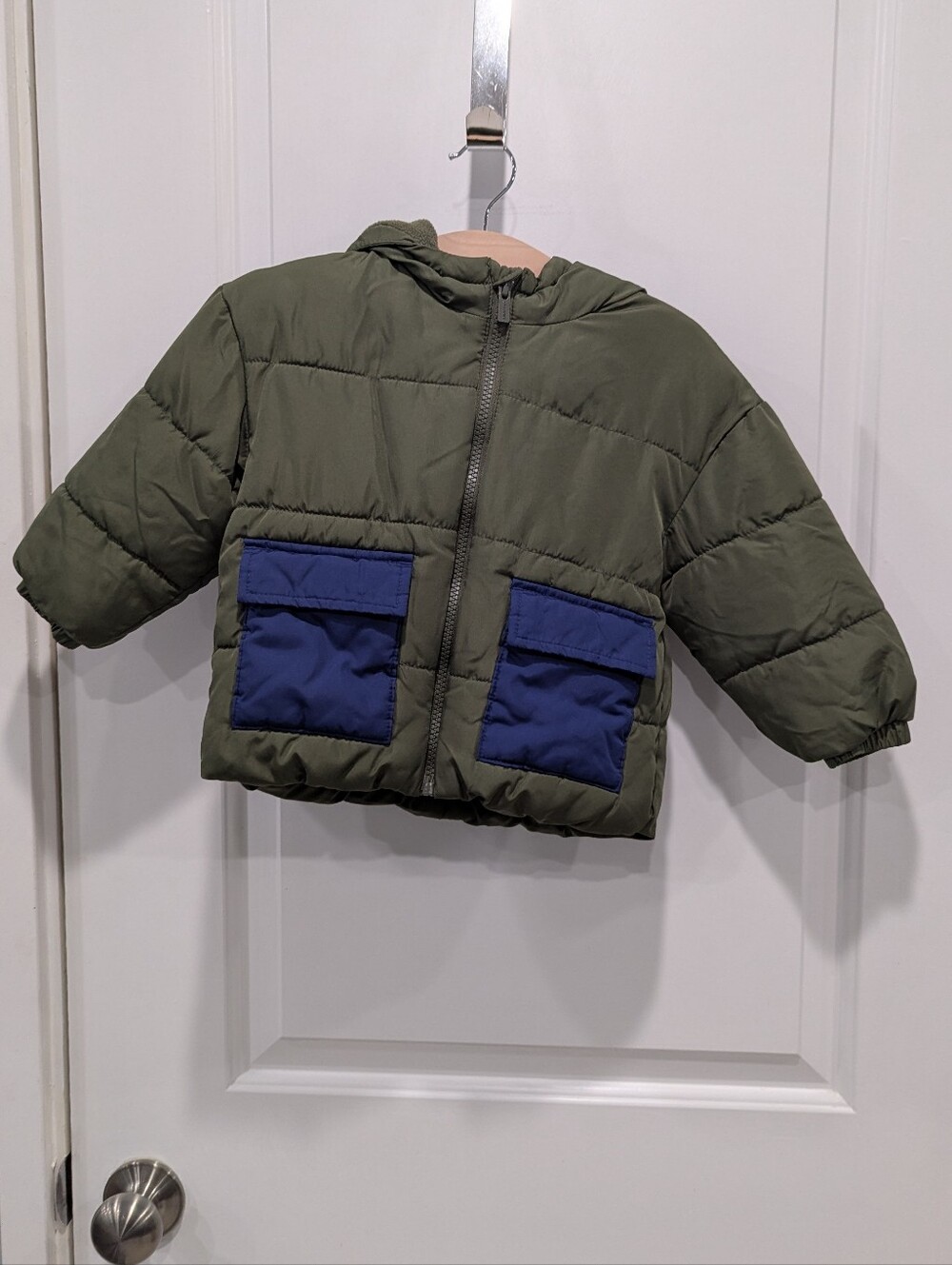 Old Navy Kids Blue Green Dinosaur Dino Spike Puffer Jacket Coat Toddler Boys 2T - Picture 2 of 5